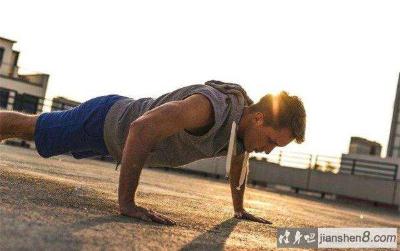 健身为什么增肌增不了？问题可能出在训练周期、肌肉群区分和饮食上