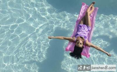 女生夏天游泳注意事项,如何避免妇科炎症?