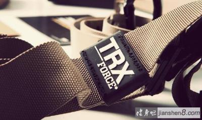 TRX推行：如何通过调节悬挂高度提升核心力量？